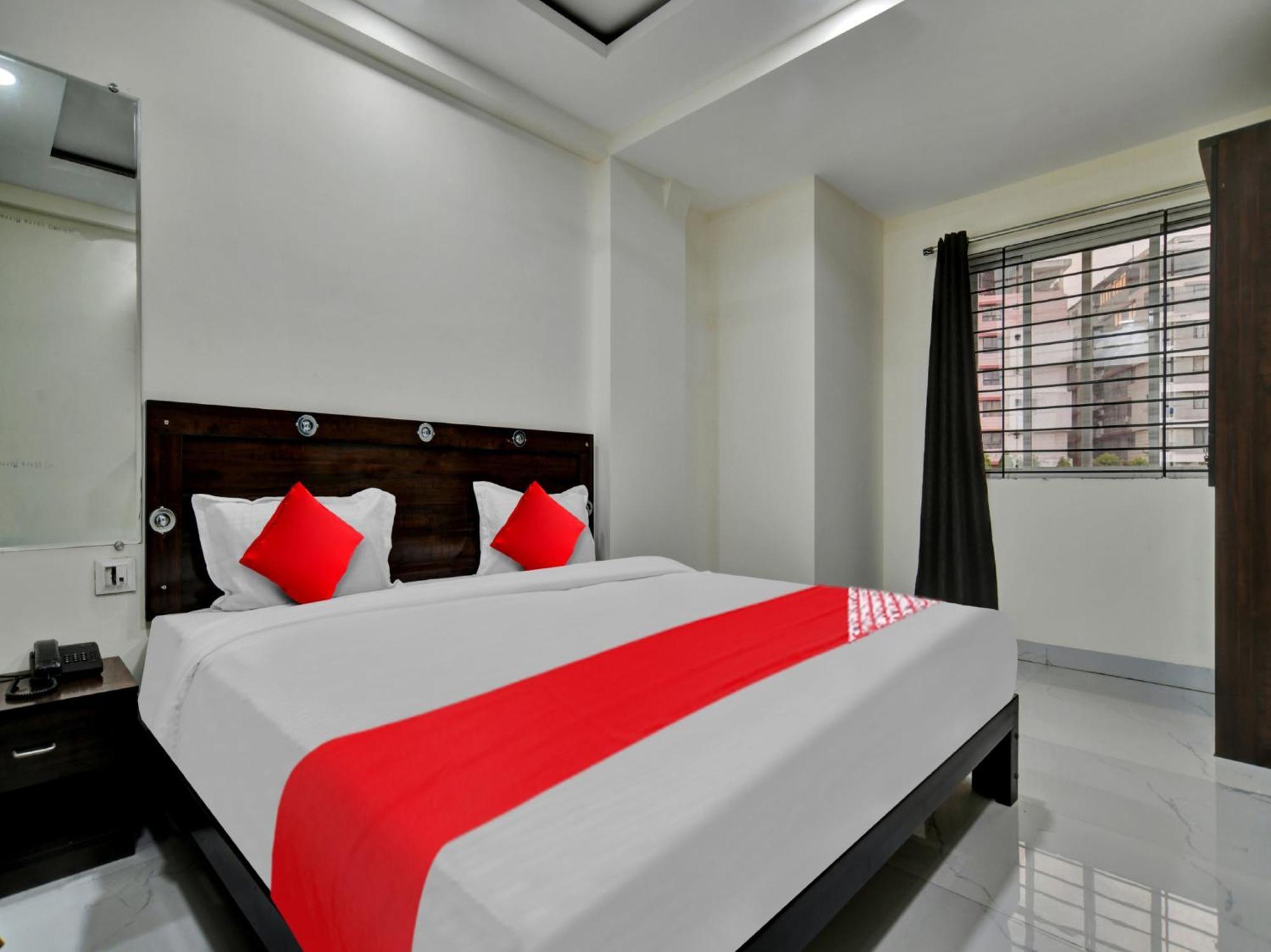 Oyo Hotel Dr Greens Indore Eksteriør billede